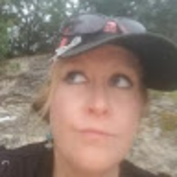 Meet your Posher, Heather - Picture 1 of 1